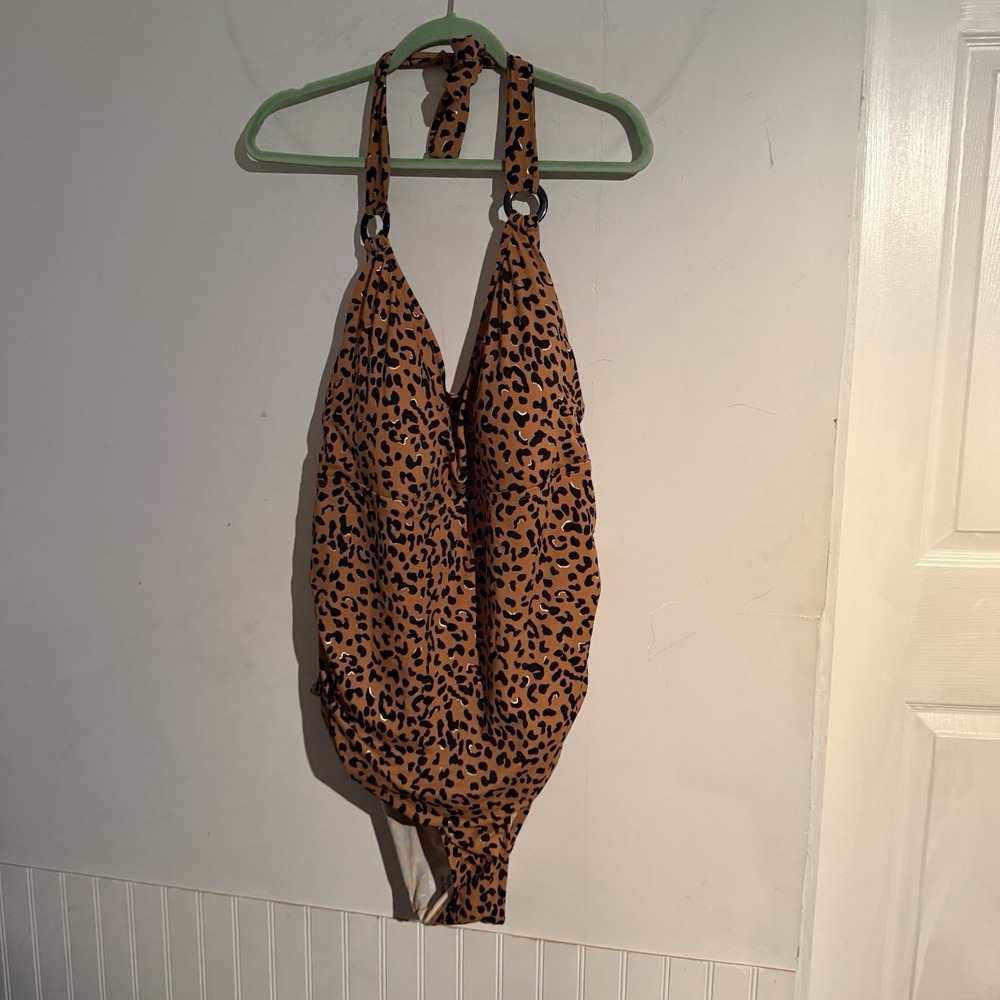 Avenue 28W Plus Size Leopard One Piece Bathing Suit Halter Padded Ring Detail